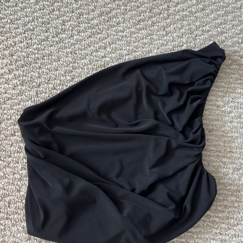 Express One Shoulder Top - Picture 3 of 12